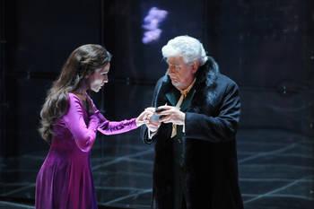 a 2 emet 'Simon Boccanegra', amb Plácido Domingo des del Liceu